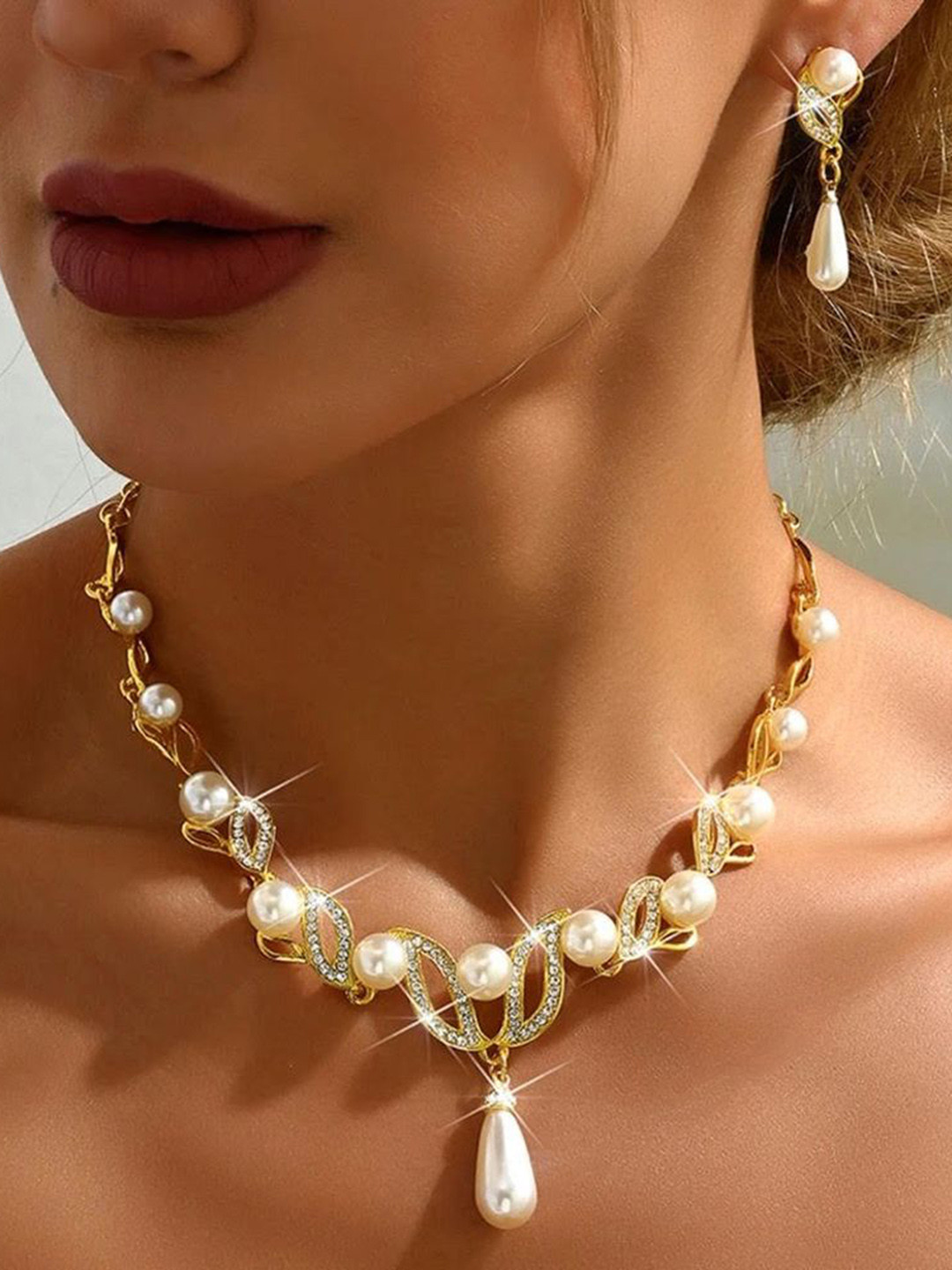 Shining Diva Fashion Gold-Plated Stones Studded & Pearl Beaded Jewellery Set