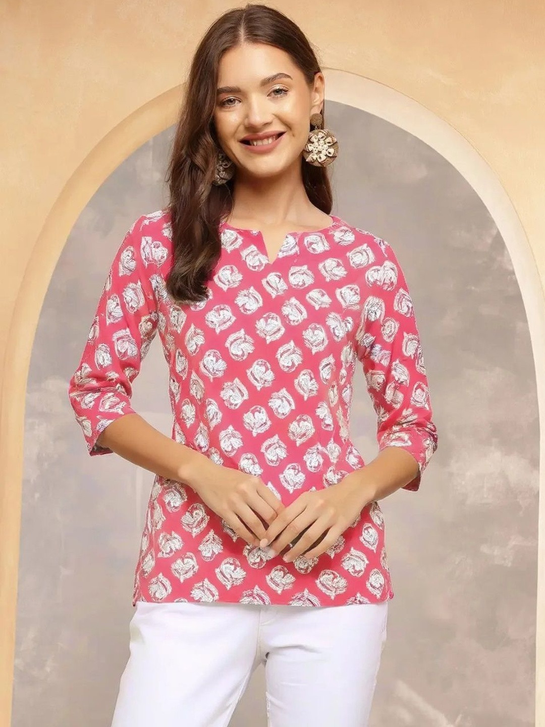 Moda Rapido Women Cotton Blend Ethnic Motifs Printed Short Straight Kurtis