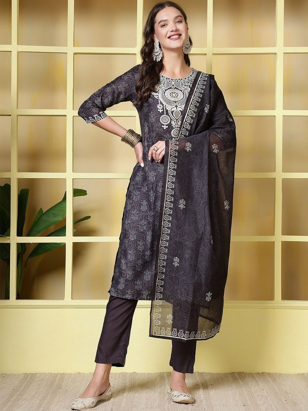 Anouk Floral Printed Thread Work Screen Technique Kurta With Trousers & Dupatta