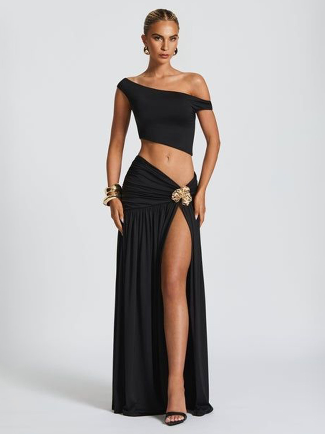 Bee Boe Women Off-Shoulder Twist Bardot Black Crop Top