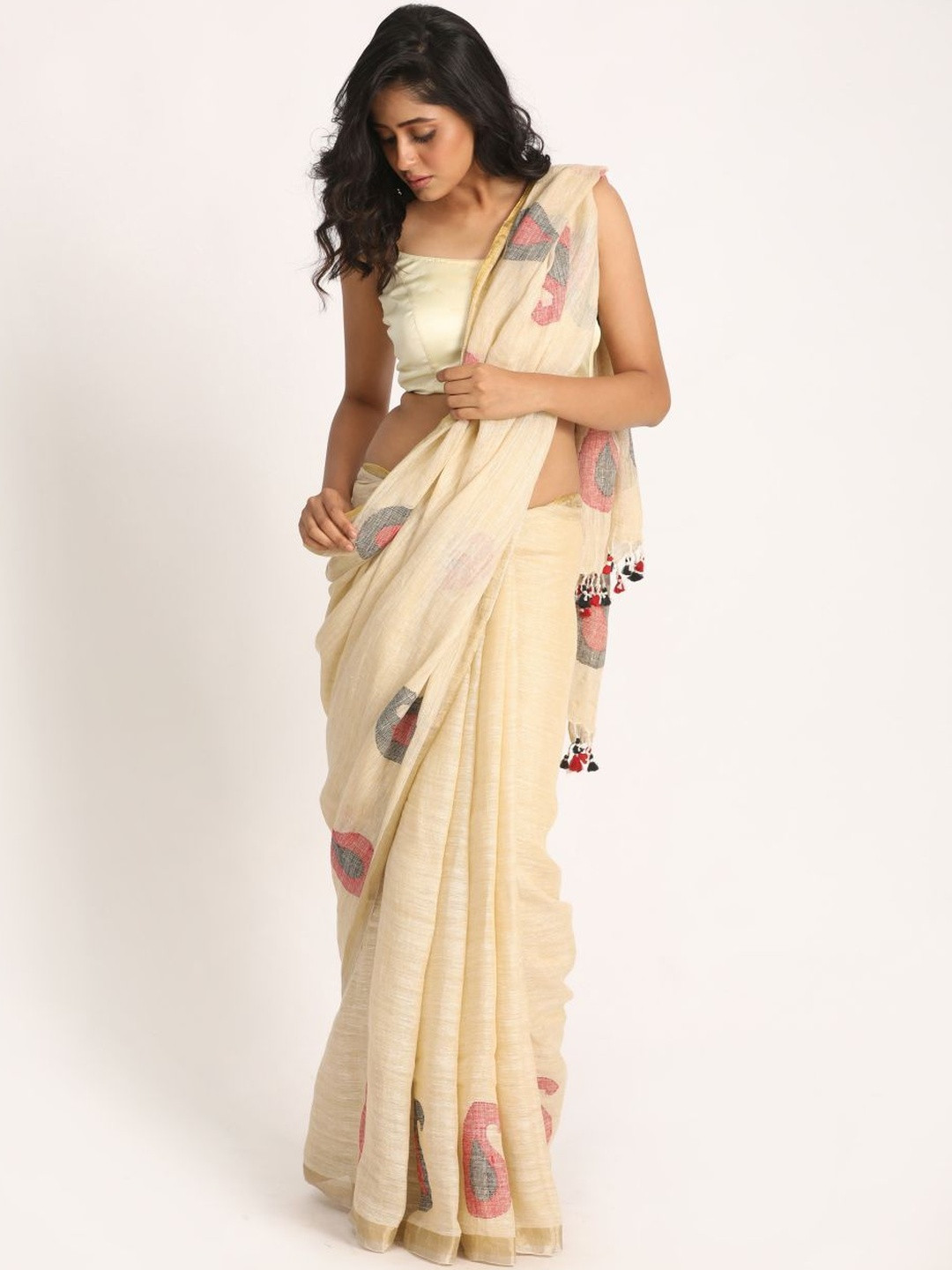 AWRIYA Ethnic Motifs Printed Saree