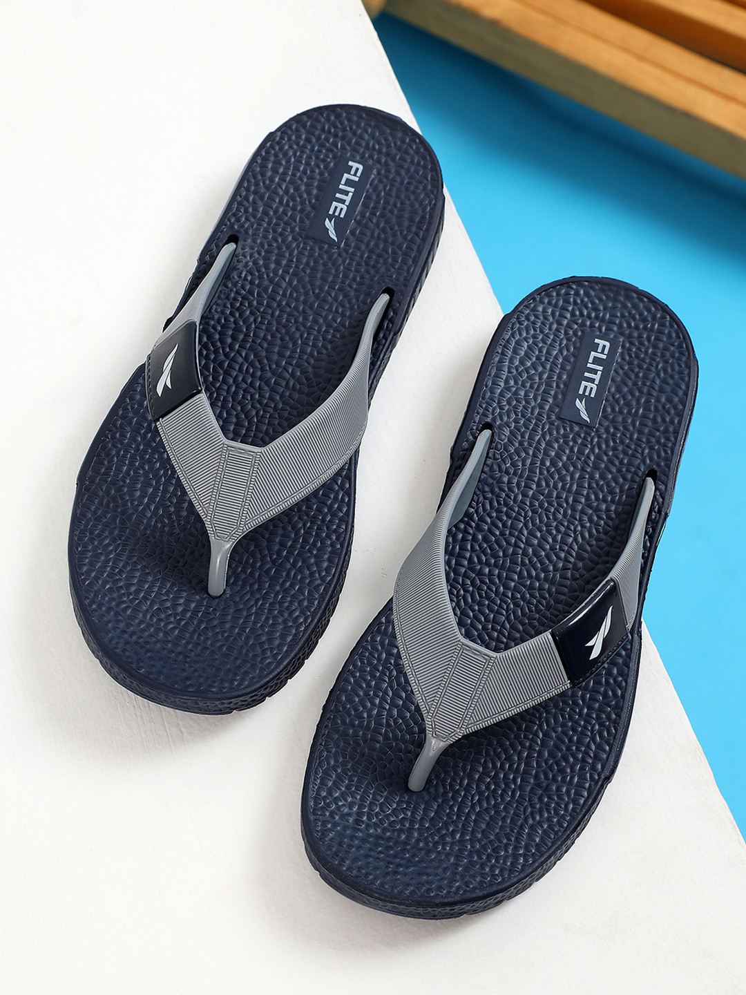 FLITE Men Textured Open Toe Flip Flops