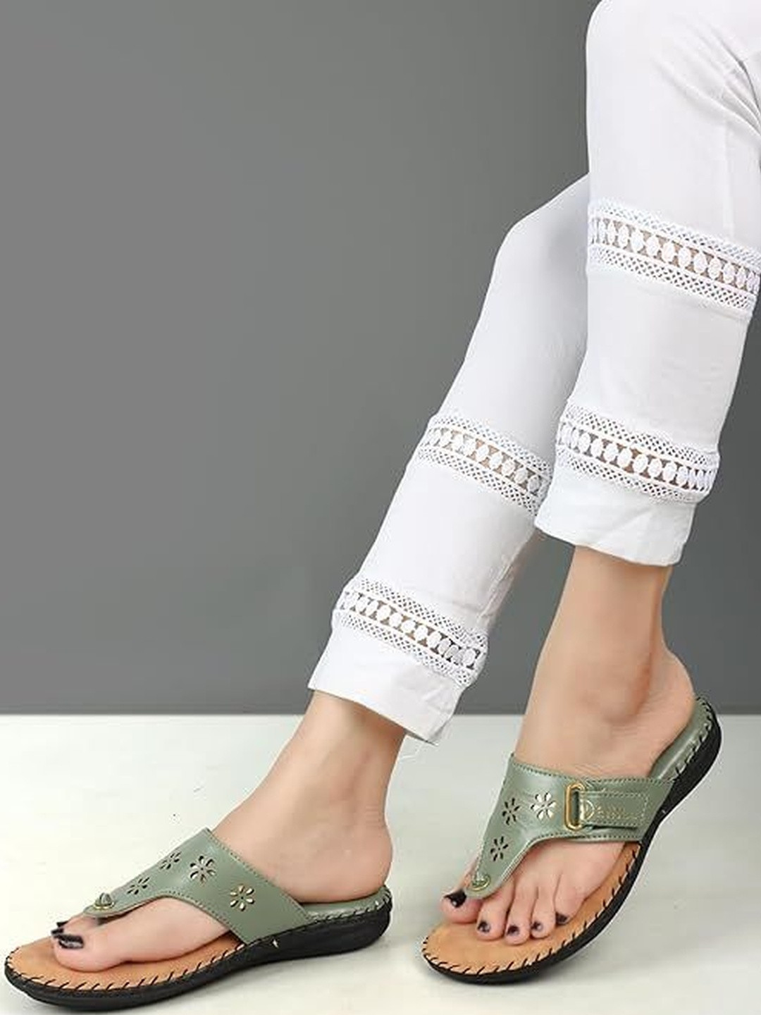 CORSICA Women Green Synthetic flip flop  Super Soft Anti-Skid Flat Slipper