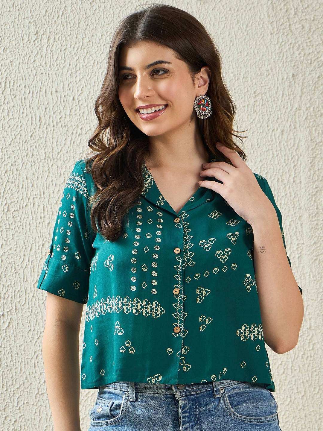 Anouk Green Ethnic Motif Shirt Collar Crop Top