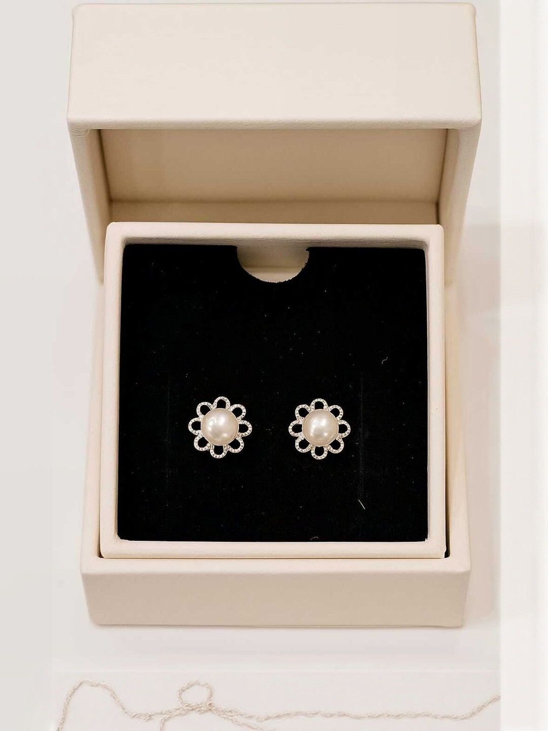 LP JEWELS Sterling Silver Plated Pearls Beaded Floral Shaped Studs