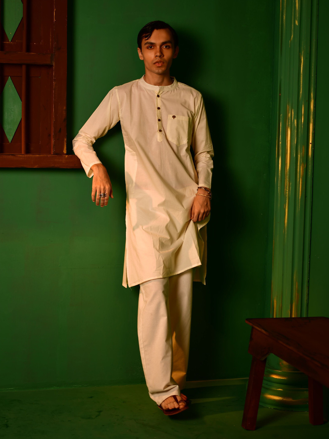 VANCHA Men Plain Long Full Sleeve Cotton Kurta