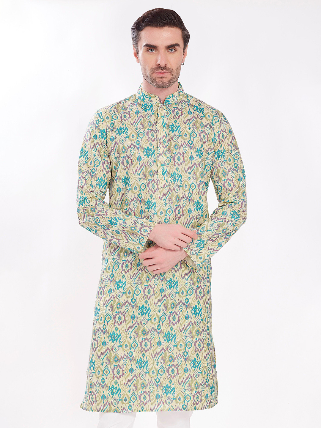 DIVISIVE Men Ikat Printed Mandarin Collar Kurta