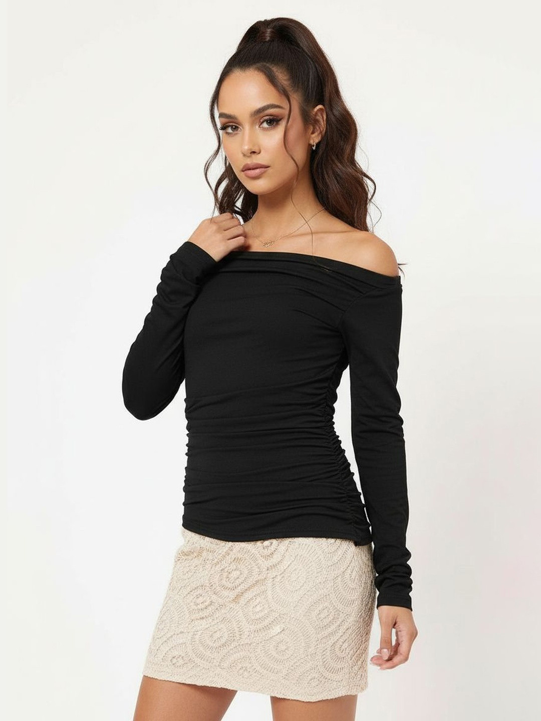 DressBerry Hot'n Steezy Off-Shoulder Ruched Top