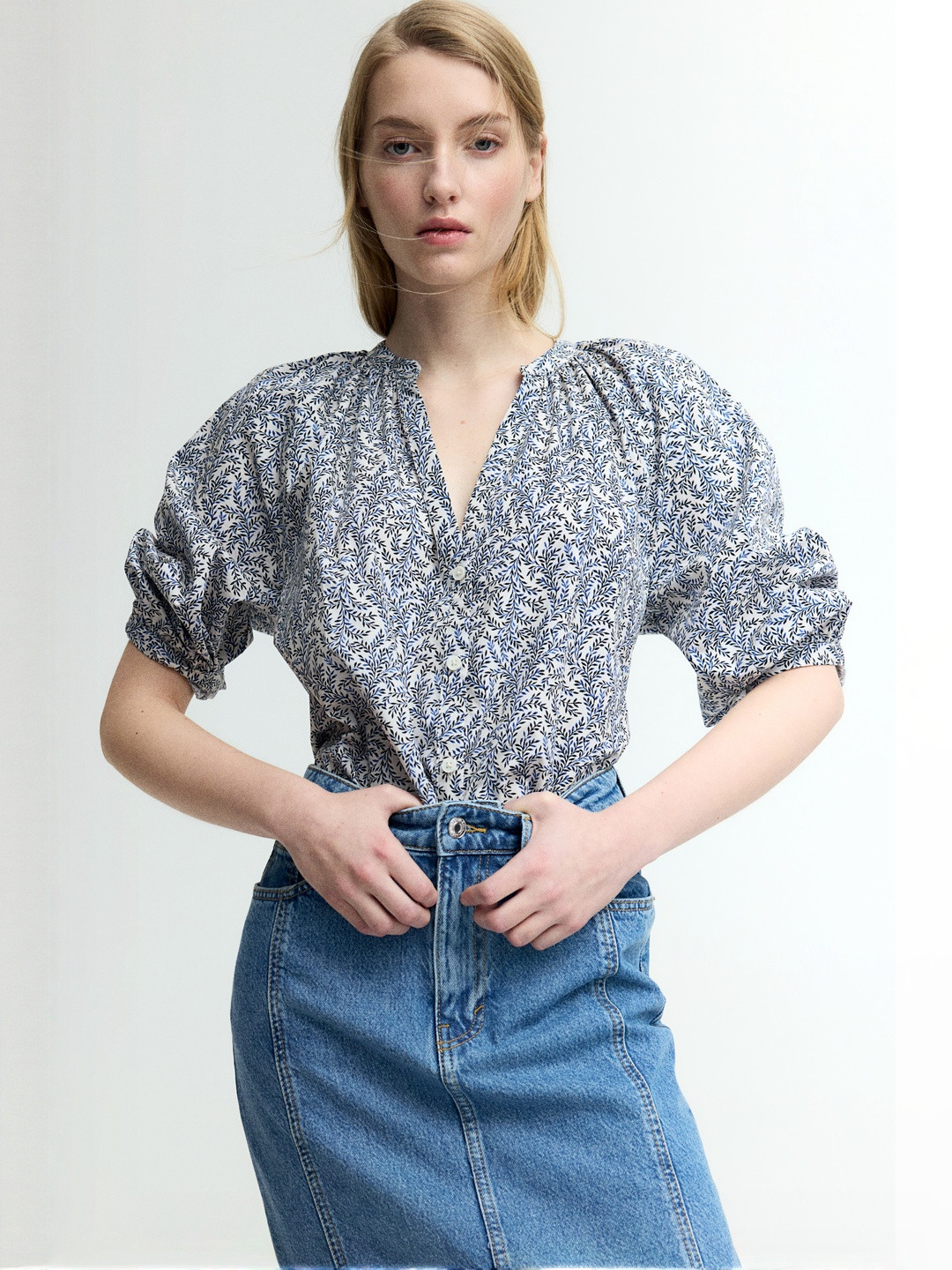 H&M Women Balloon-Sleeved Poplin Blouse