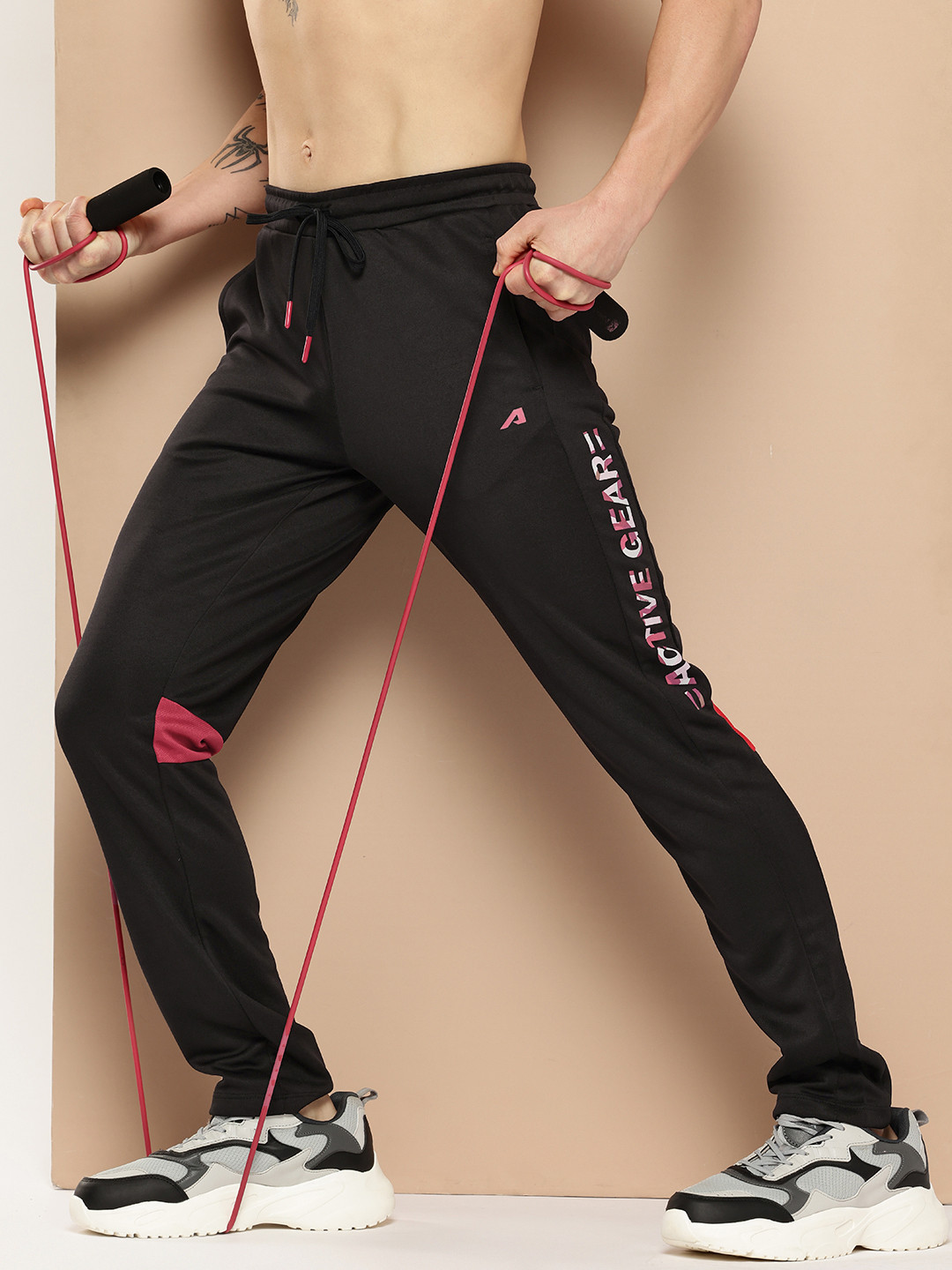 Alcis Men Typography Printed Mid-Rise Track Pants