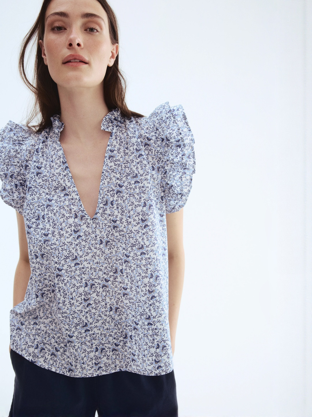 H&M Frill-Trimmed Blouse