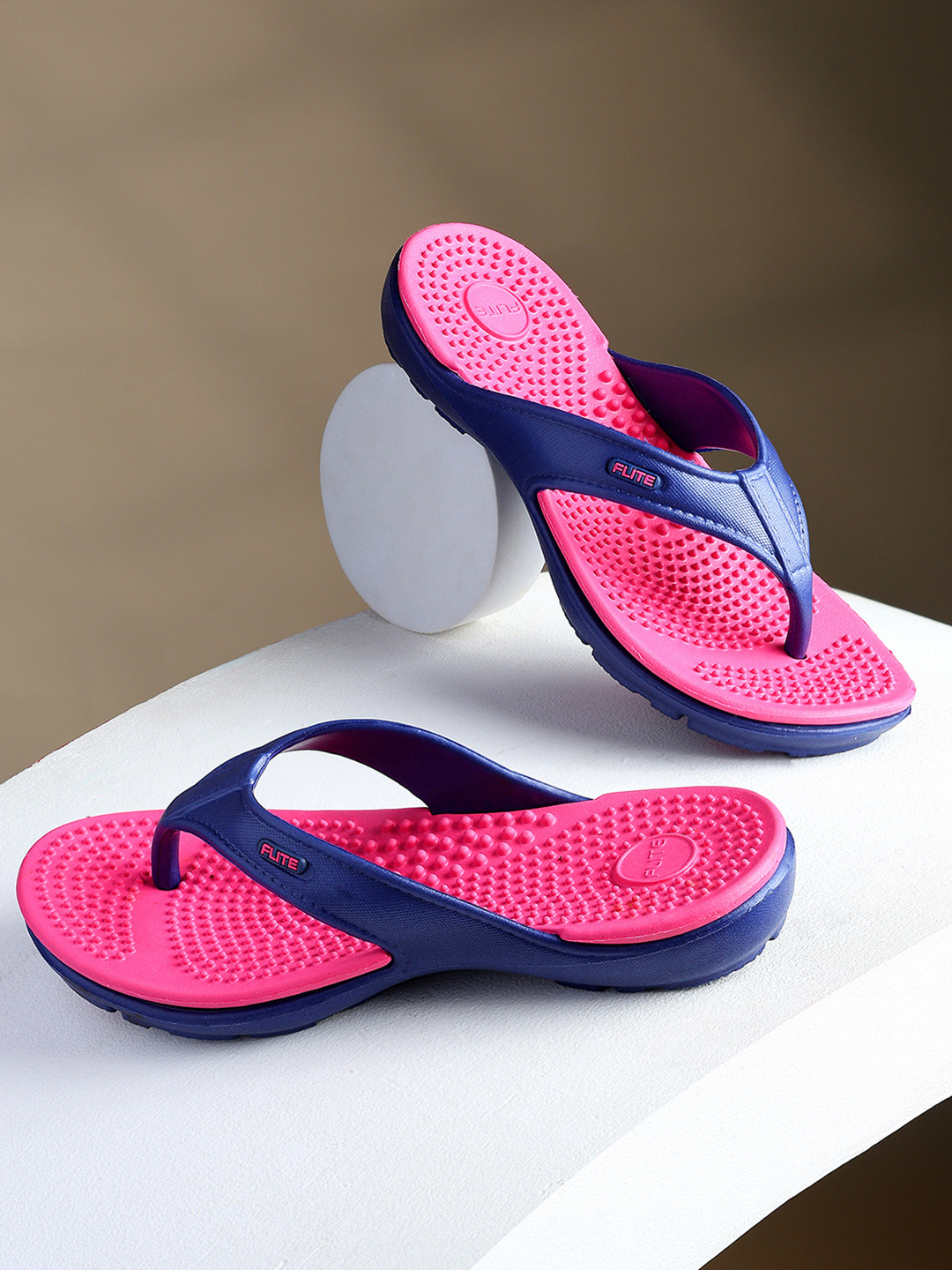 FLITE Women Thongs Flip Flops