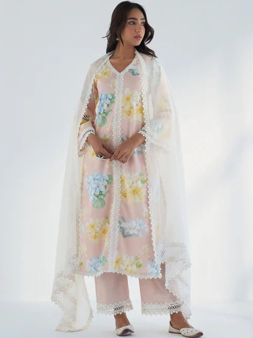 ROZE Floral Embroidered Thread Work Cotton Dupatta