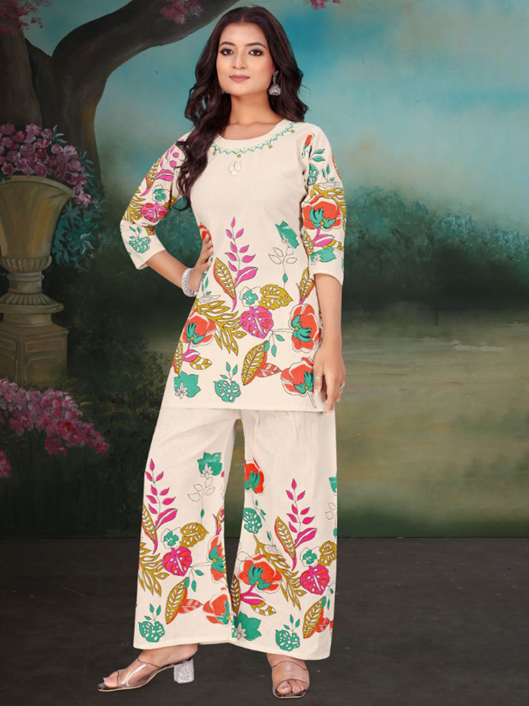 COLOURSOUL Floral Printed Round Neck Tunic With Palazzos