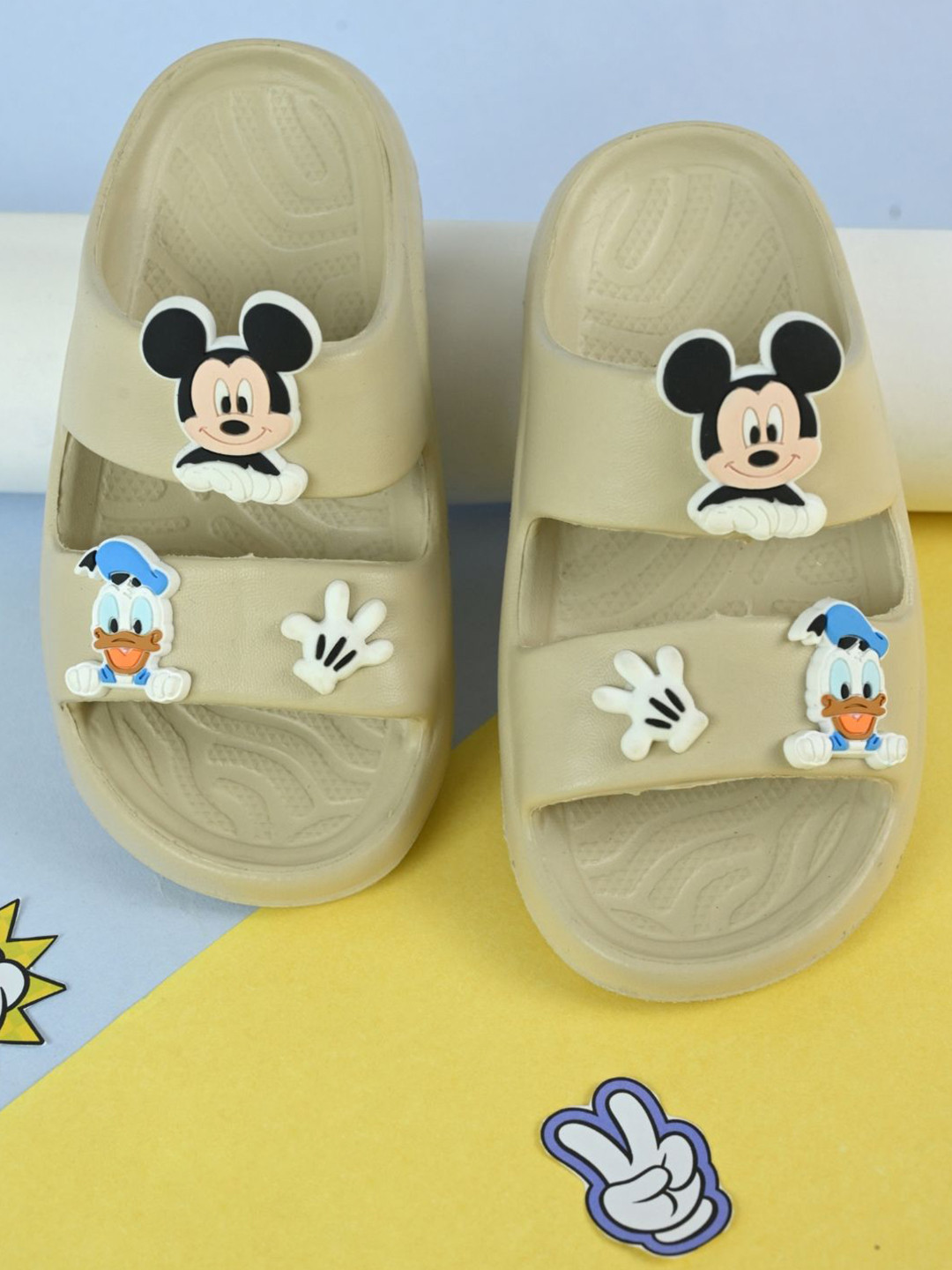 Disney By Yellow Bee Boys Duck Sliders