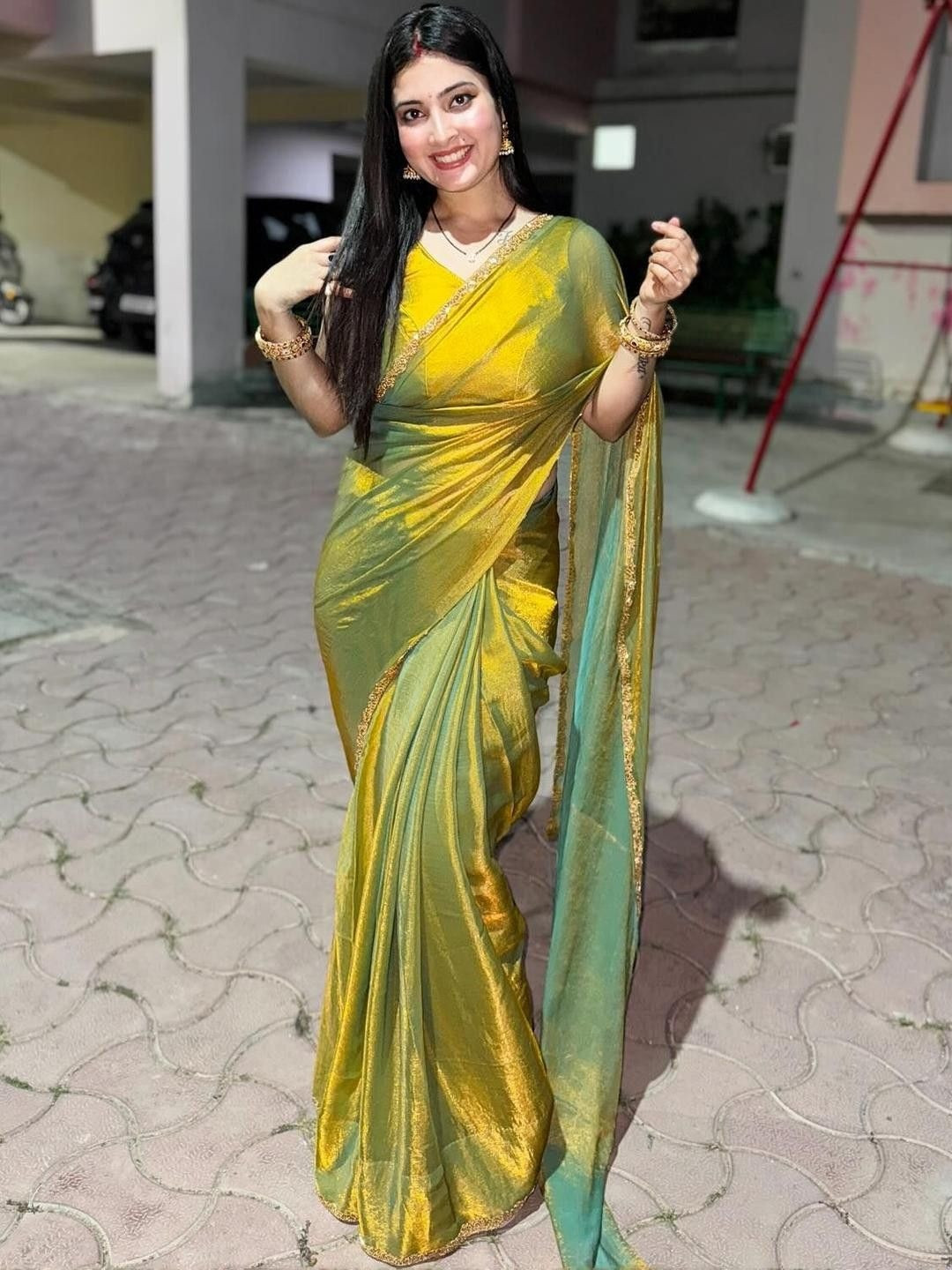 Jinal & Jinal solid Pure Beads and Stones Pure Chiffon Saree