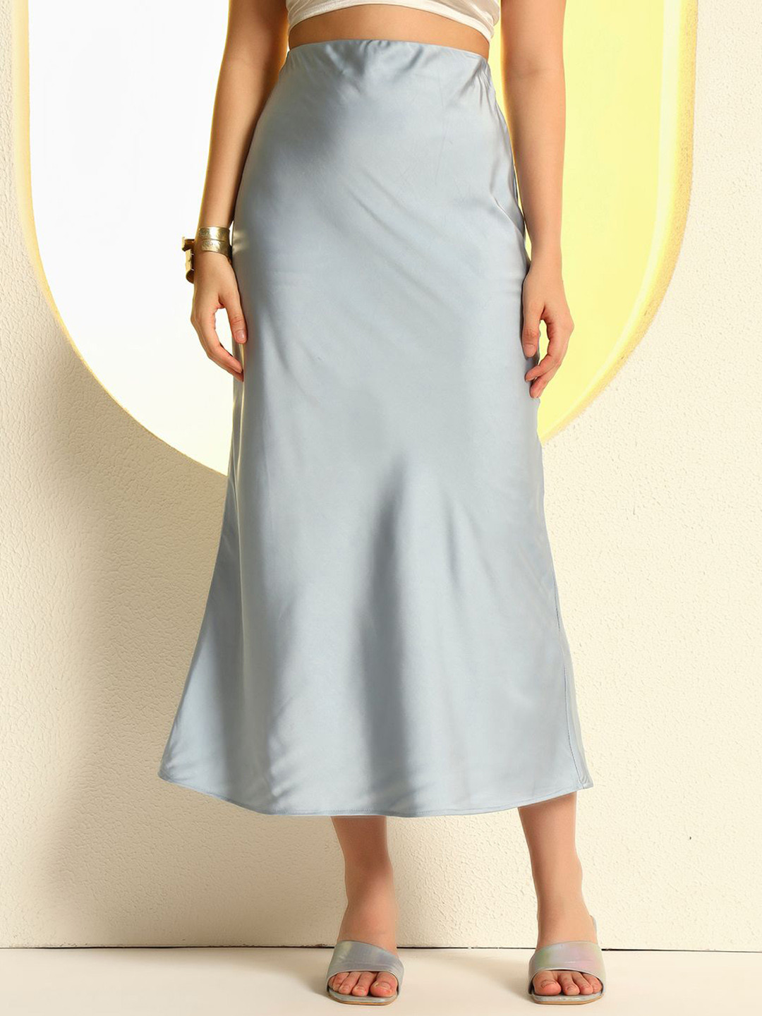 Zastraa Women High-Waisted Straight Midi Skirt