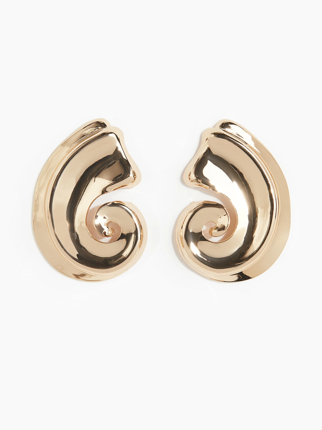 H&M Seashell-Shaped Earrings