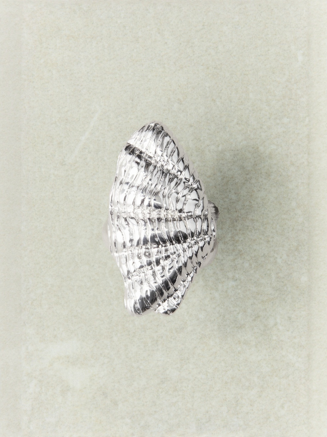 H&M Seashell-Shaped Ring