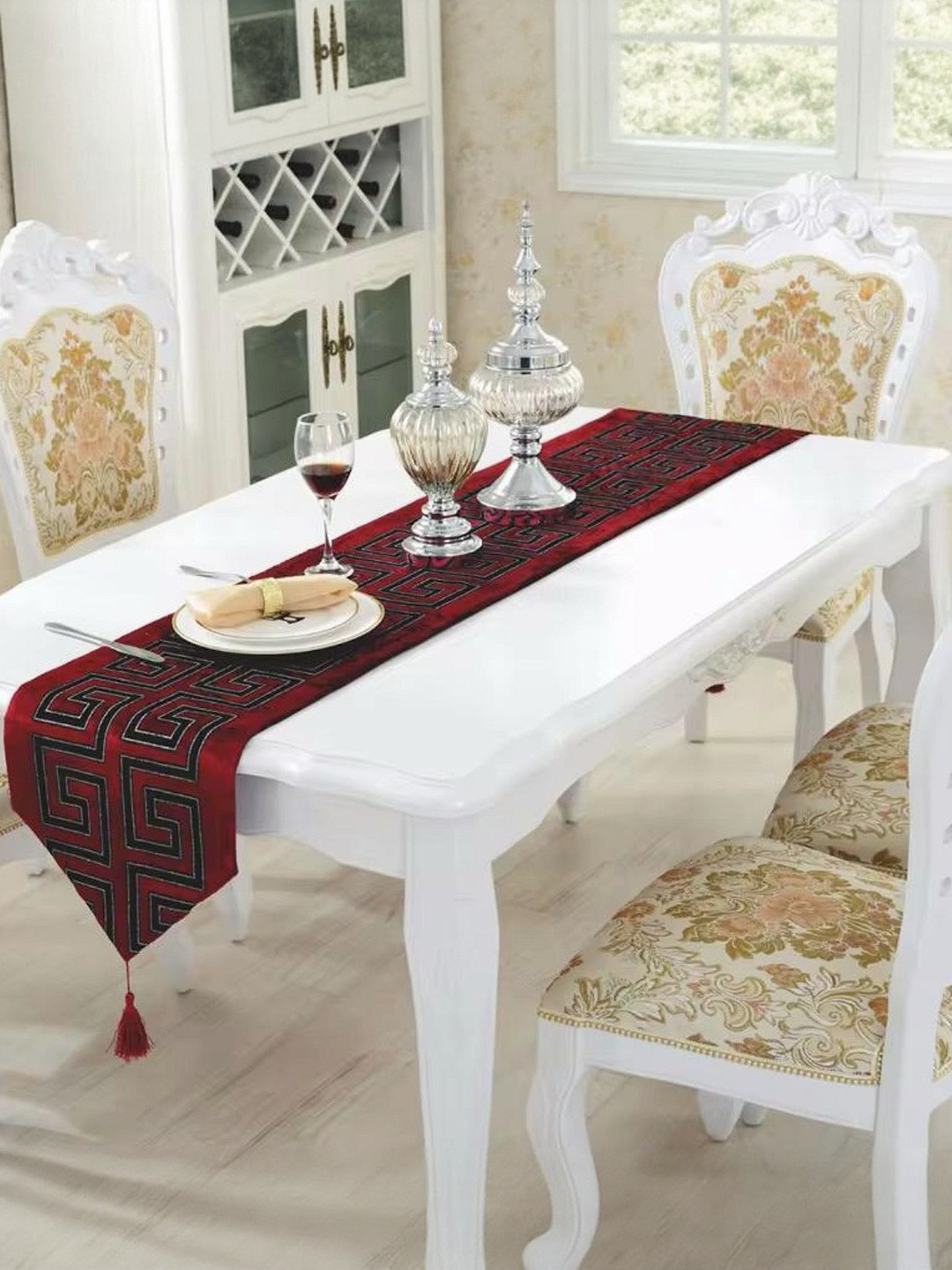 TANLOOMS Maroon Decorative Maze Pattern Color Dining Table Runner