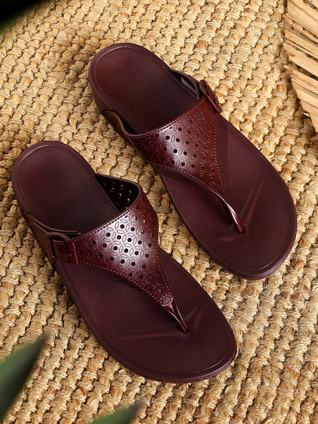 FLITE Women Open Toe Comfort Flip Flops