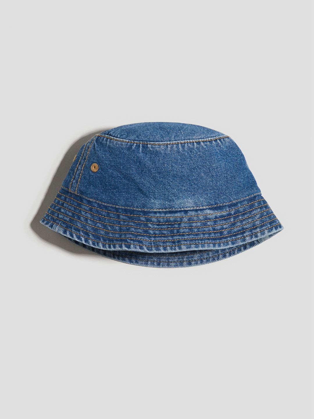 H&M Bucket Hat