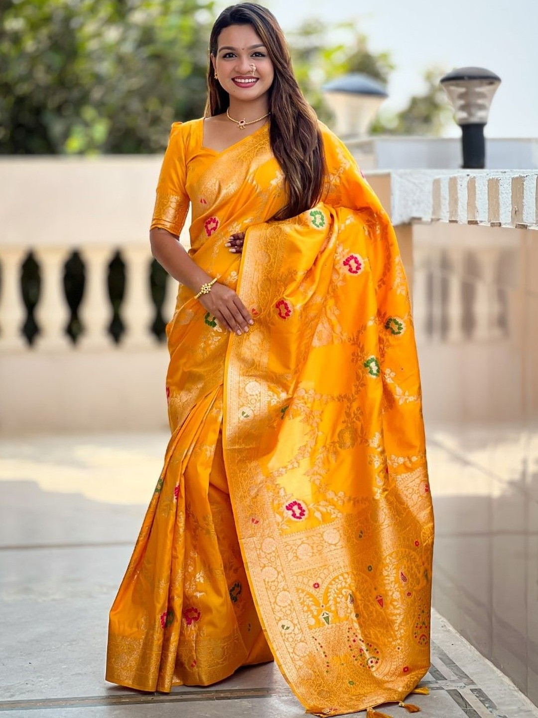 High Five Tex Ethnic Motifs Zari Art Silk Handloom Banarasi Saree