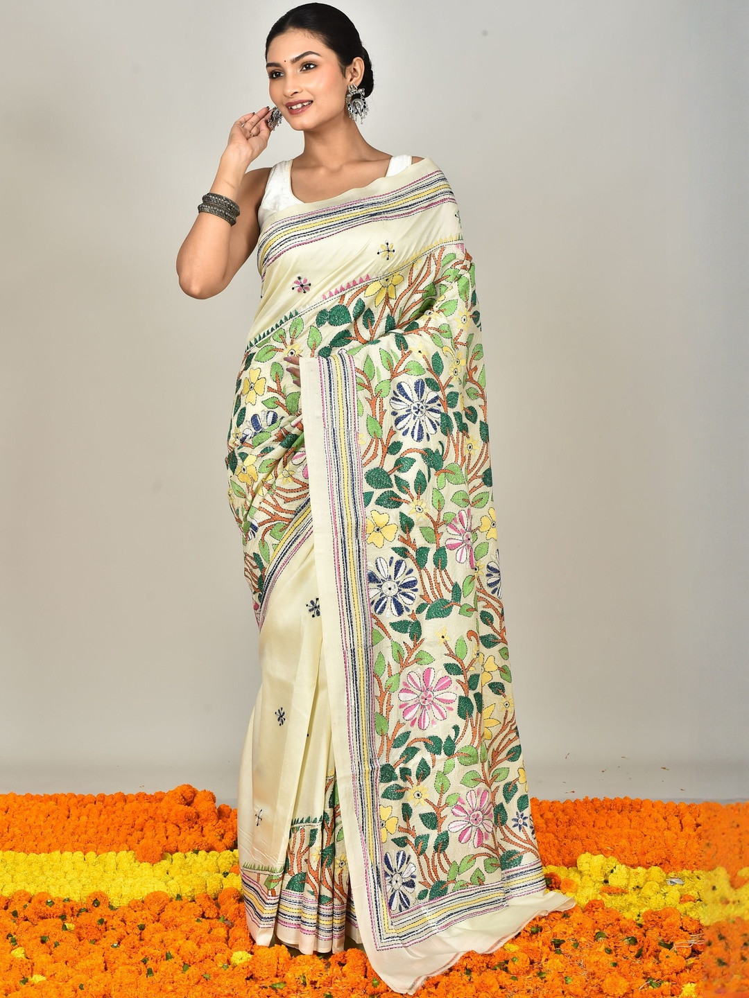 RAM SHYAM collection Floral Embroidered Art Silk Handloom Saree