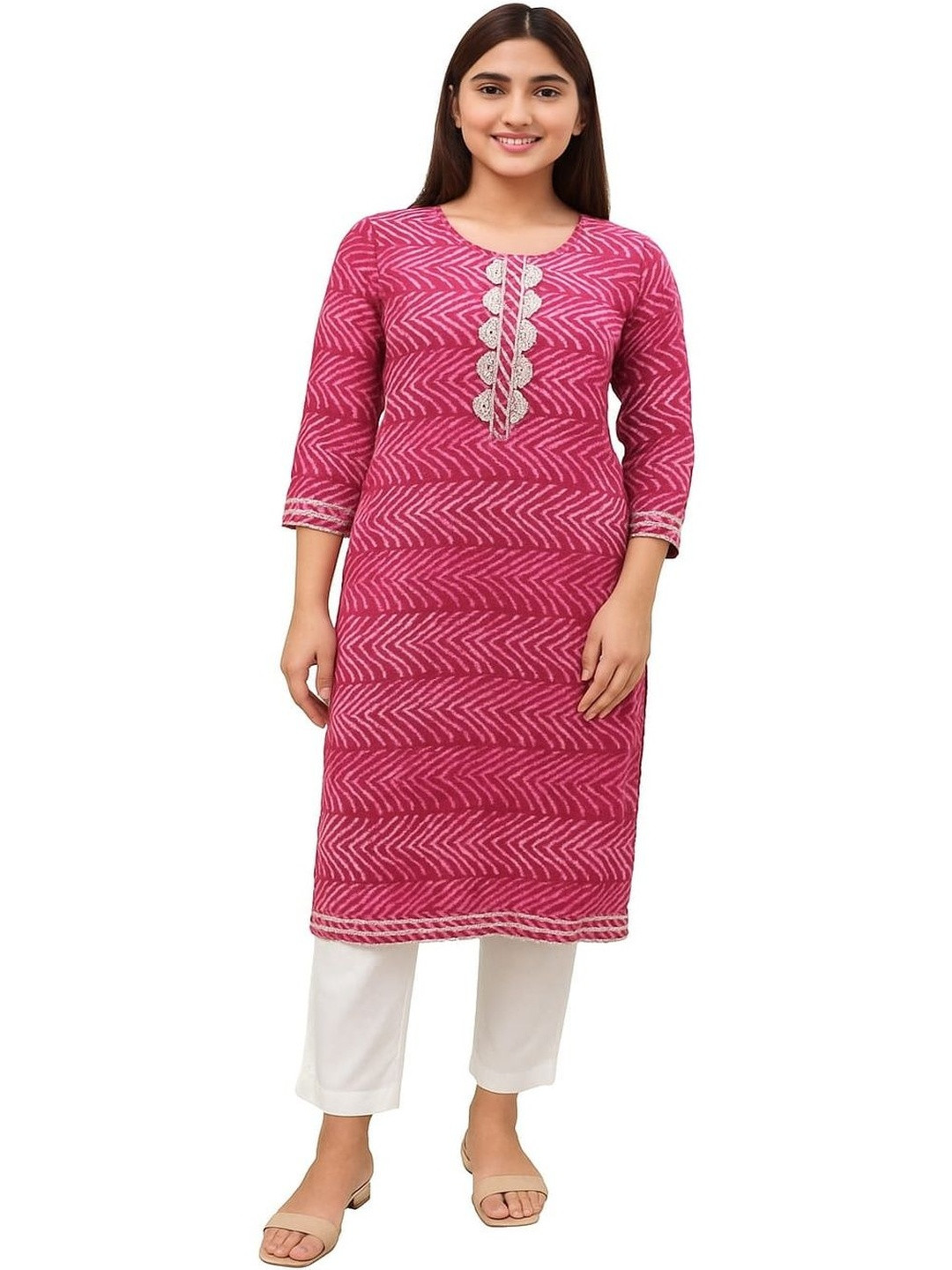 Silakaari Women Pink Chanderi Silk Striped Straight Kurtis