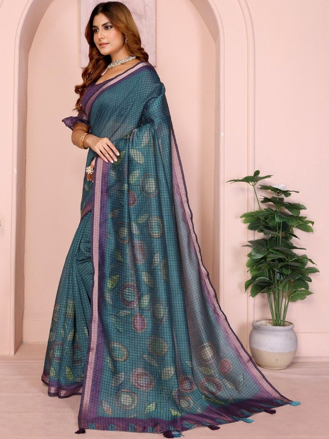 GOHILL ENTERPRISE Checked Printed Woven Design Saree