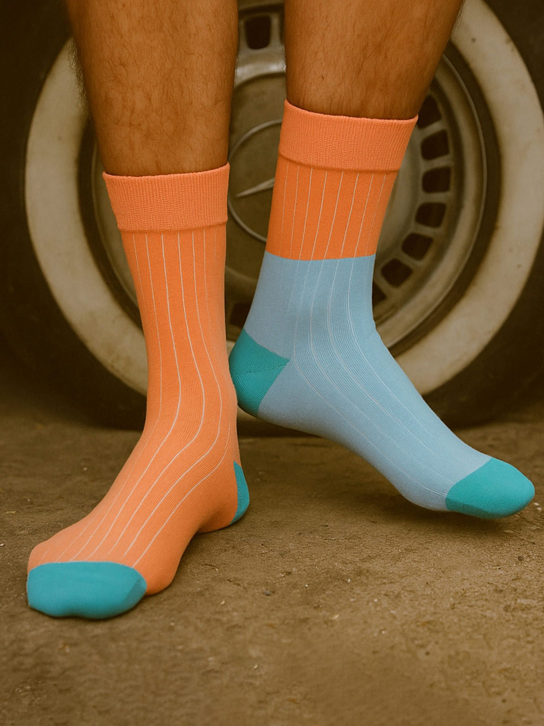 Soxytoes Unisex Colorblocked Bamboo Calf Length Striped Socks