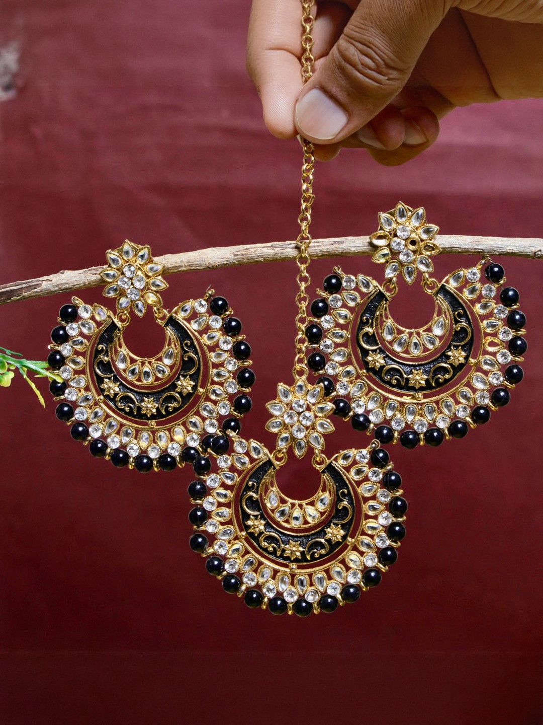 FASHION EMPIRE Brass-Plated Kundan Crescent Shaped Chandbalis With Mang Tikka