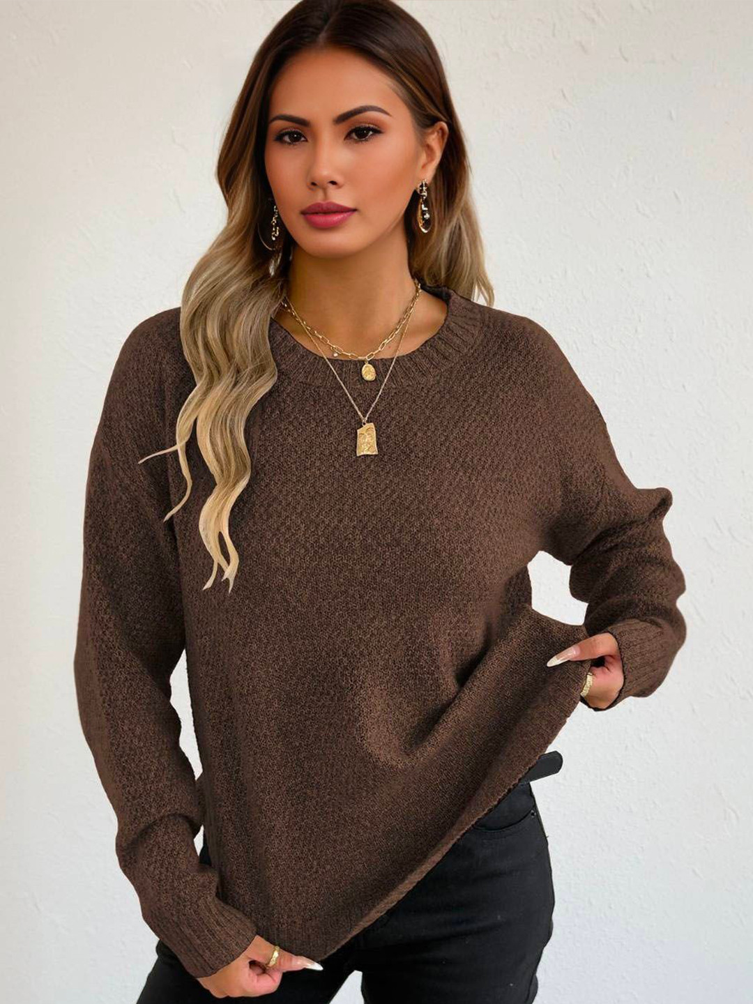 Mast & Harbour Women Curved Hem Pullover