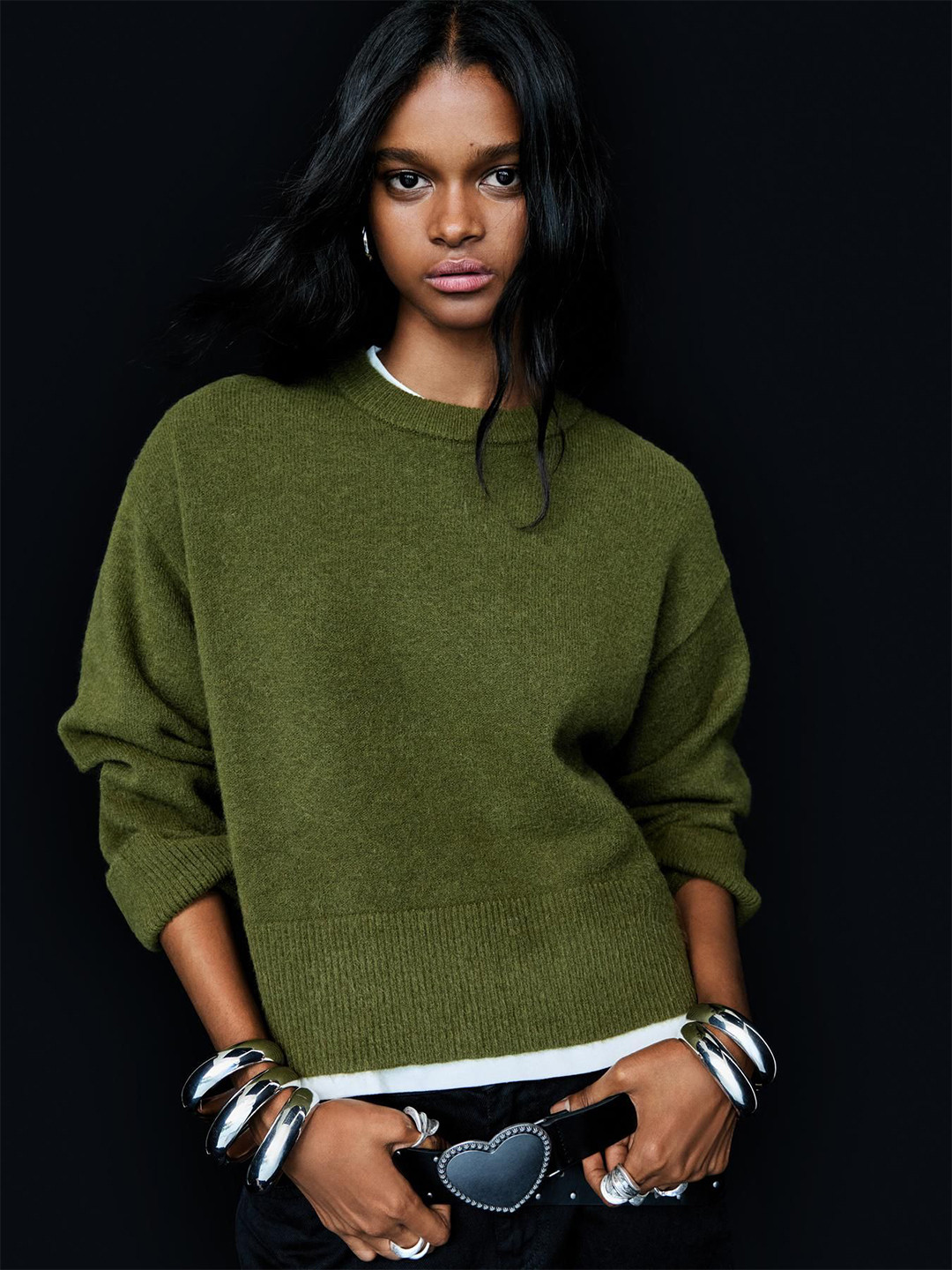 Bershka Women Round Neck Full Sleeves Oversize Pullover sweaters with ribbed hem