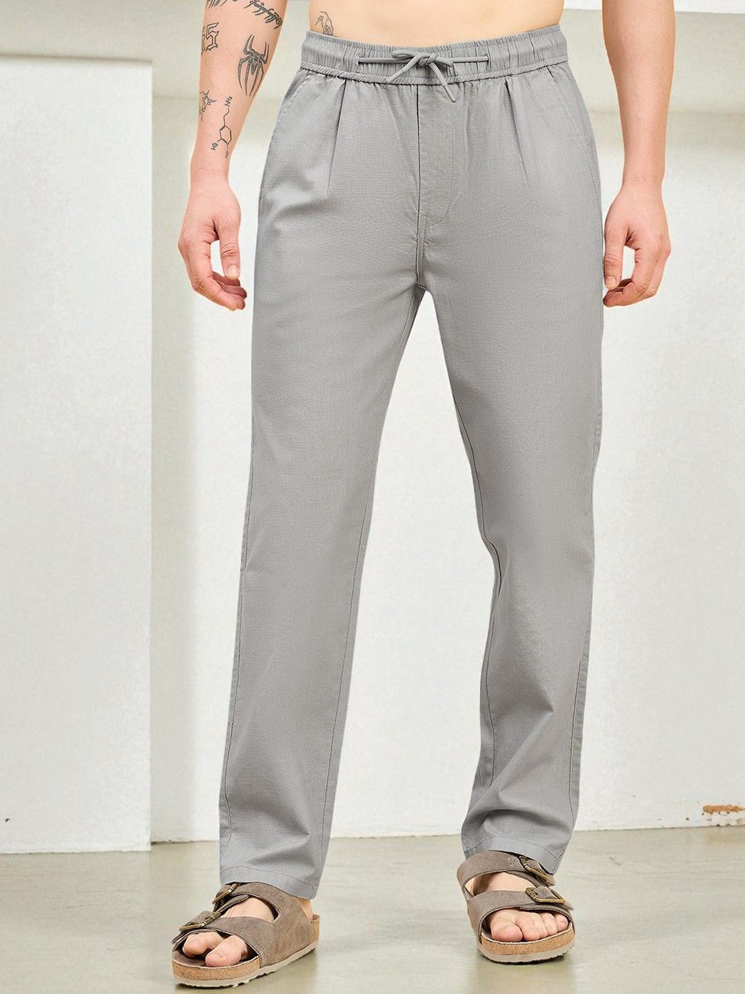 STUDIO NEXX Men Straight Fit Flat-Front Trousers
