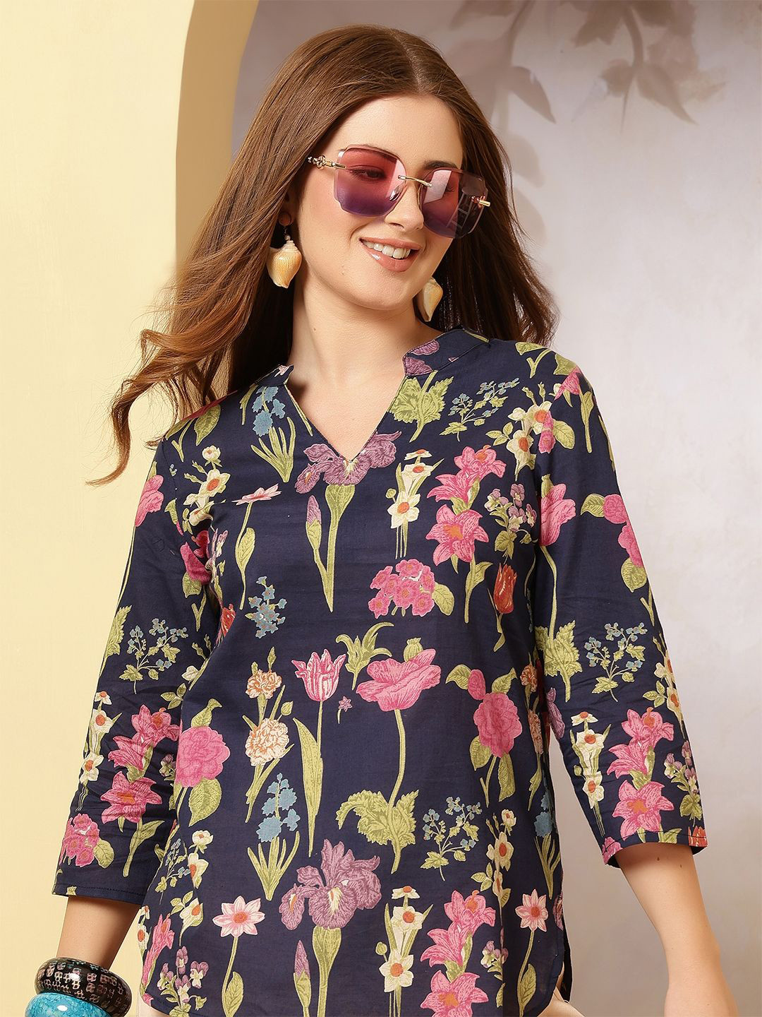 Anouk Women Floral Printed V-Neck Cotton Top