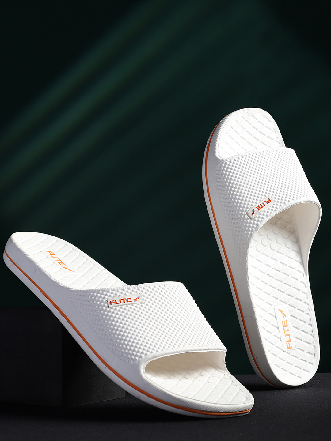 FLITE Men Embellished Open Toe Flip Flops