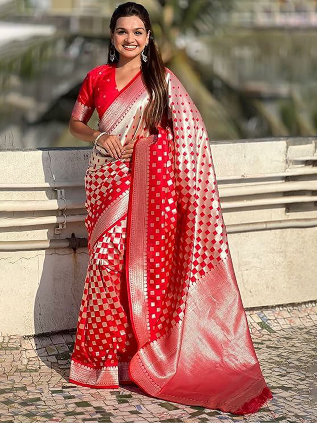 SWEETPEL Zari Kanjivaram Banarasi Handloom Saree