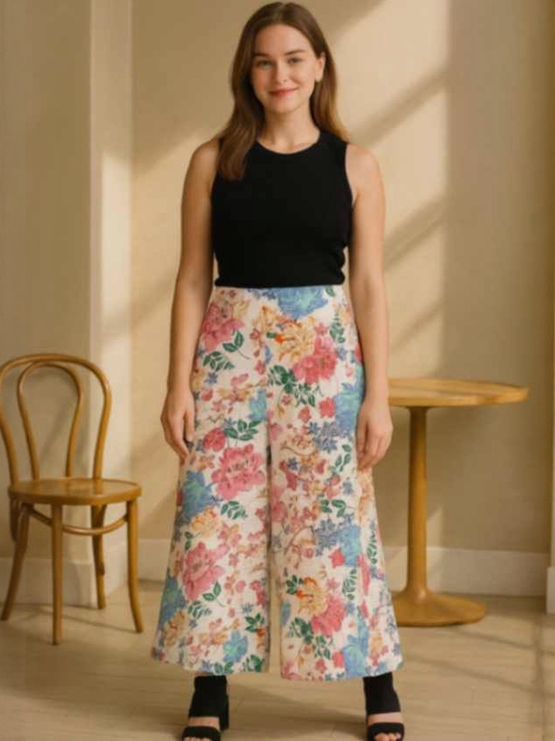 DressBerry Women White Polyester Printed Wide Leg Anti Fit Trousers