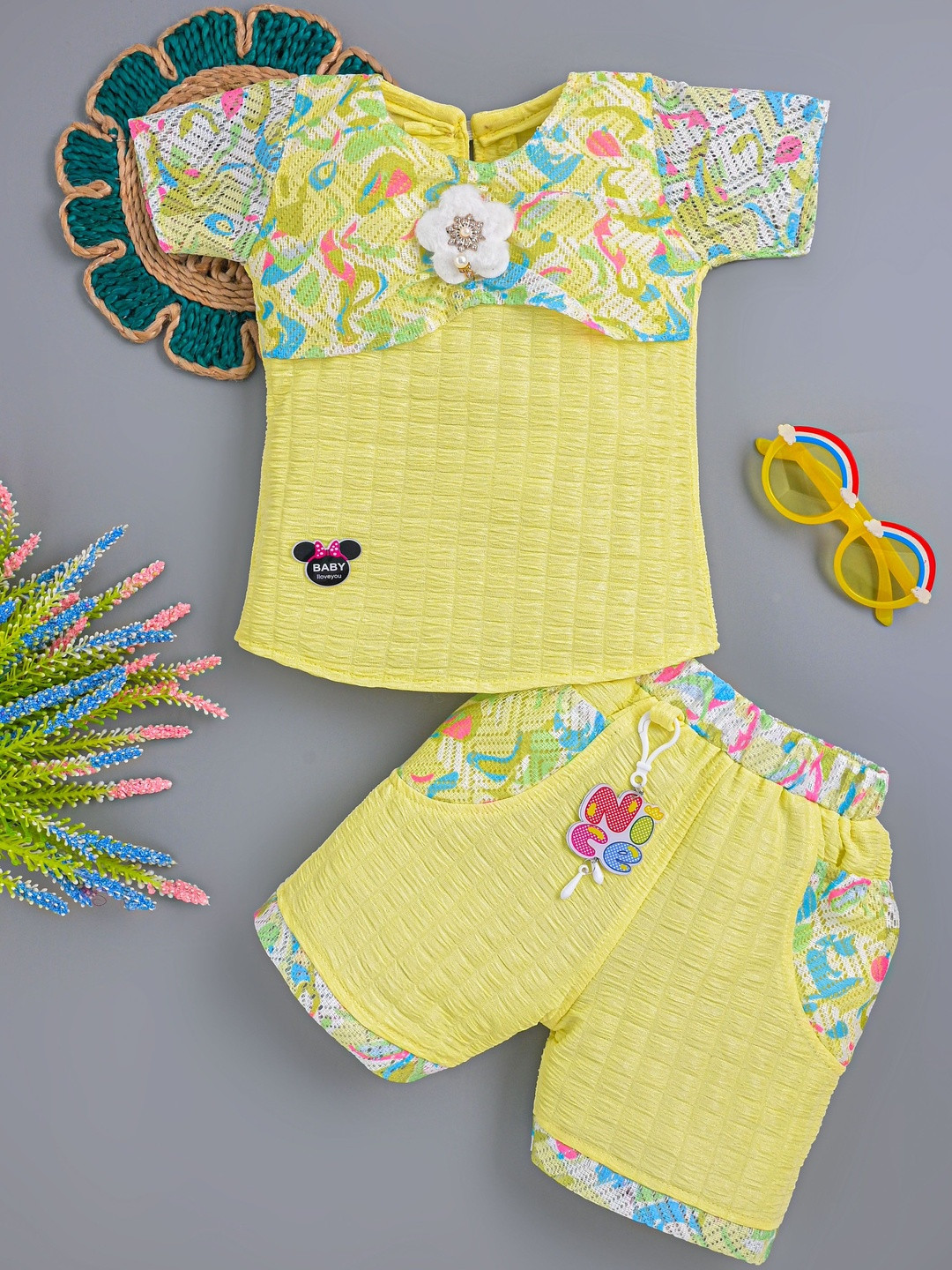SUPER ART CREATION Unisex Kids Yellow Top With Shorts