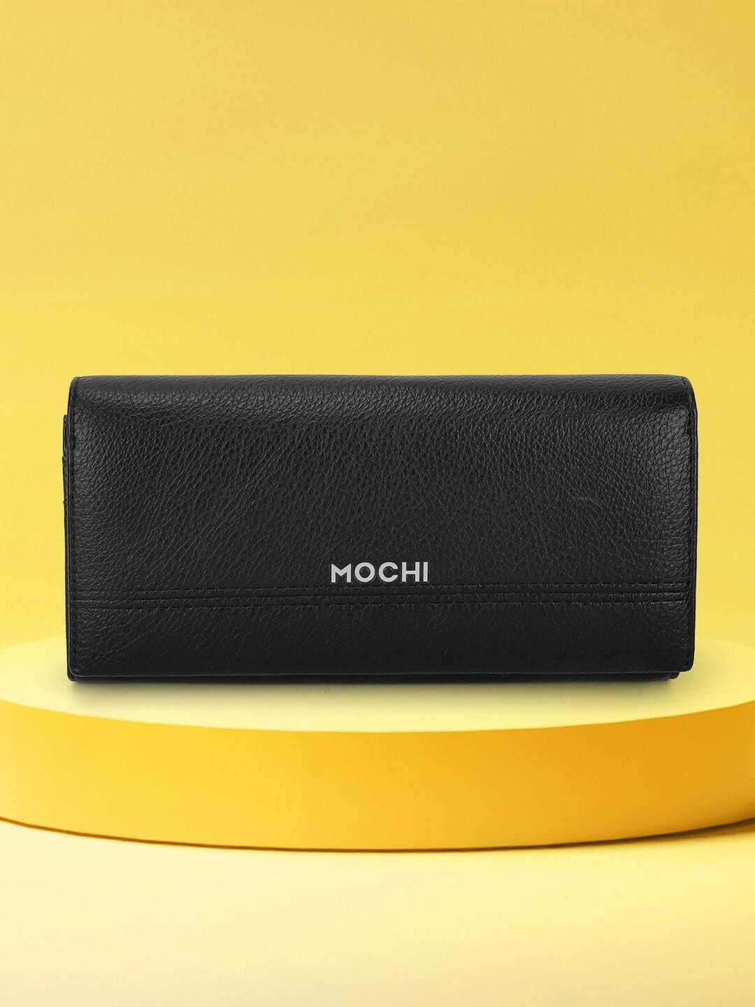 Mochi Women Synthetic Leather Magnet Flap Closure Card Holder