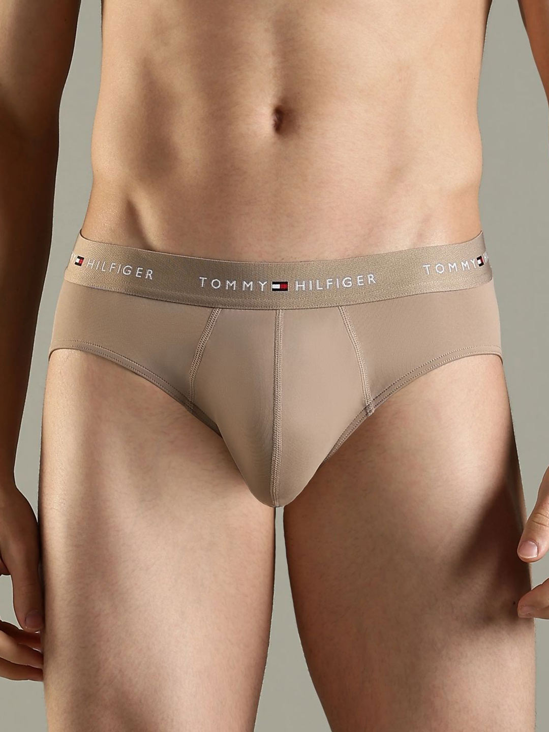 Tommy Hilfiger Men Low-Rise Knitted Outer-Elasticated Basic Brief