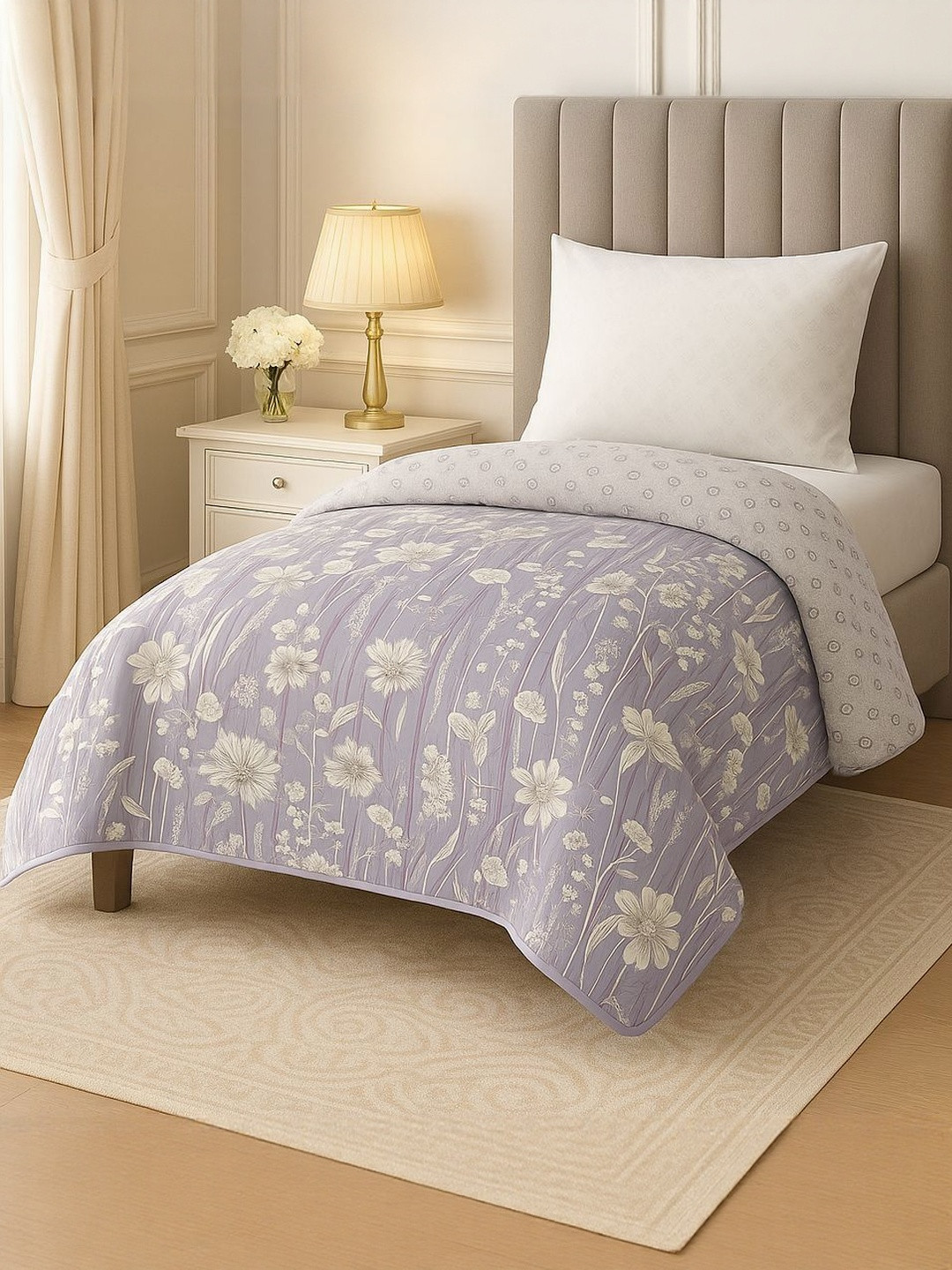 Signature Lavender & White Floral Microfiber Mild Winter 600 GSM Single Bed Comforter