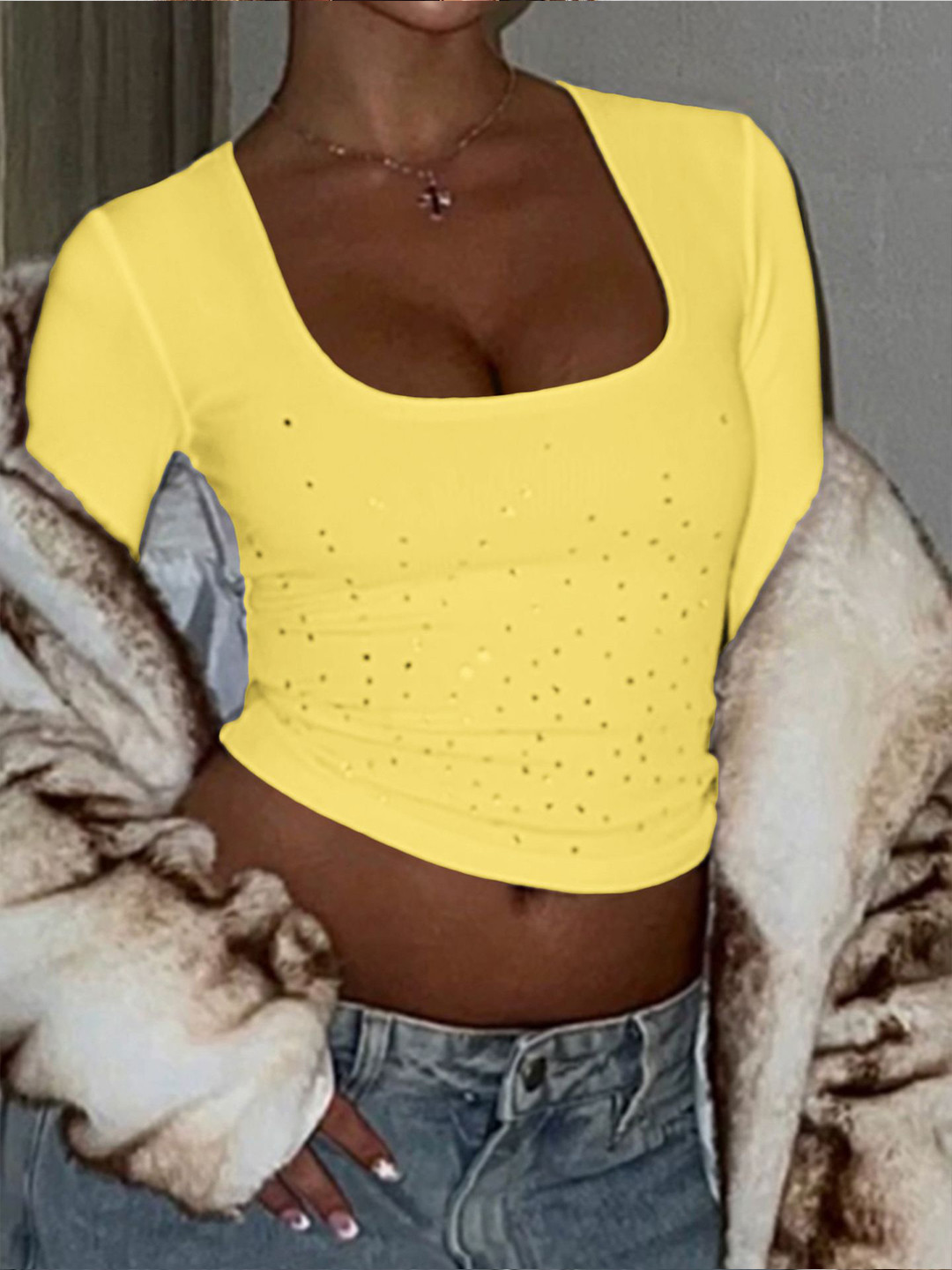 StyleCast x Revolte Yellow Solid Scoop Neck Crop Top