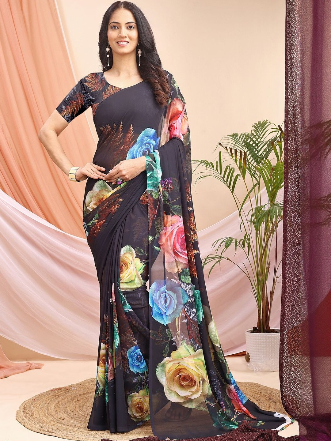 SHIVAM FABRICS Floral Printed No Border Saree