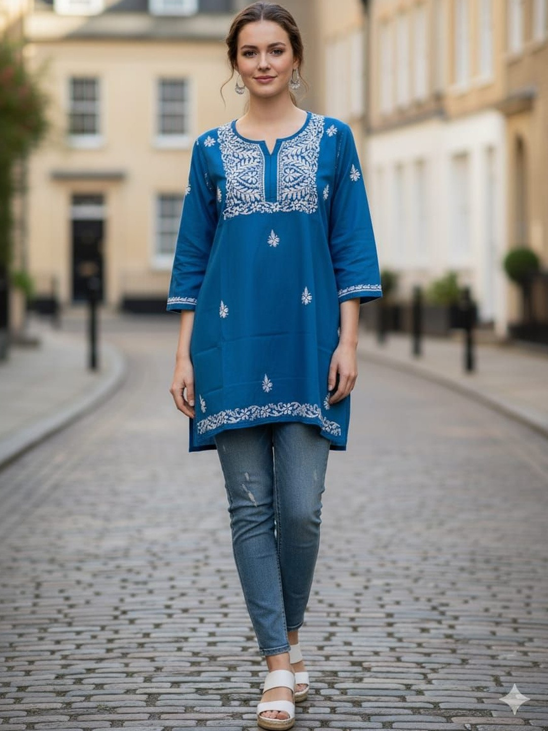 Silakaari Women Blue Pure Cotton Lucknowi Chikan Short Kurti