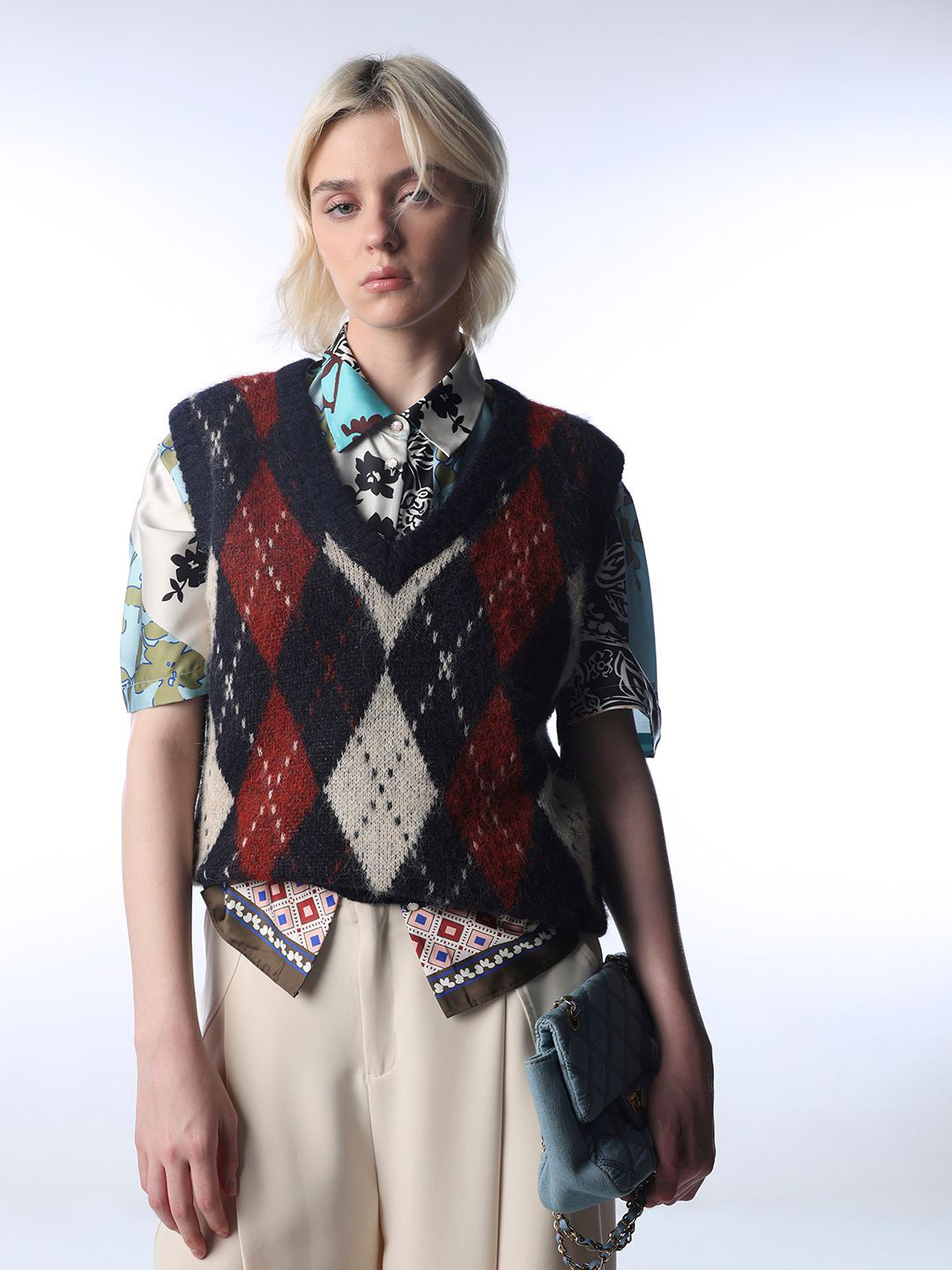 ONLY Women Checked Sweater V-Neck Sleeveless Sweater Vest