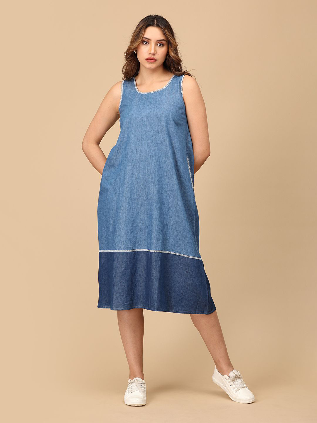 The Woman Store Women Colourblocked Denim A-Line Midi Dress