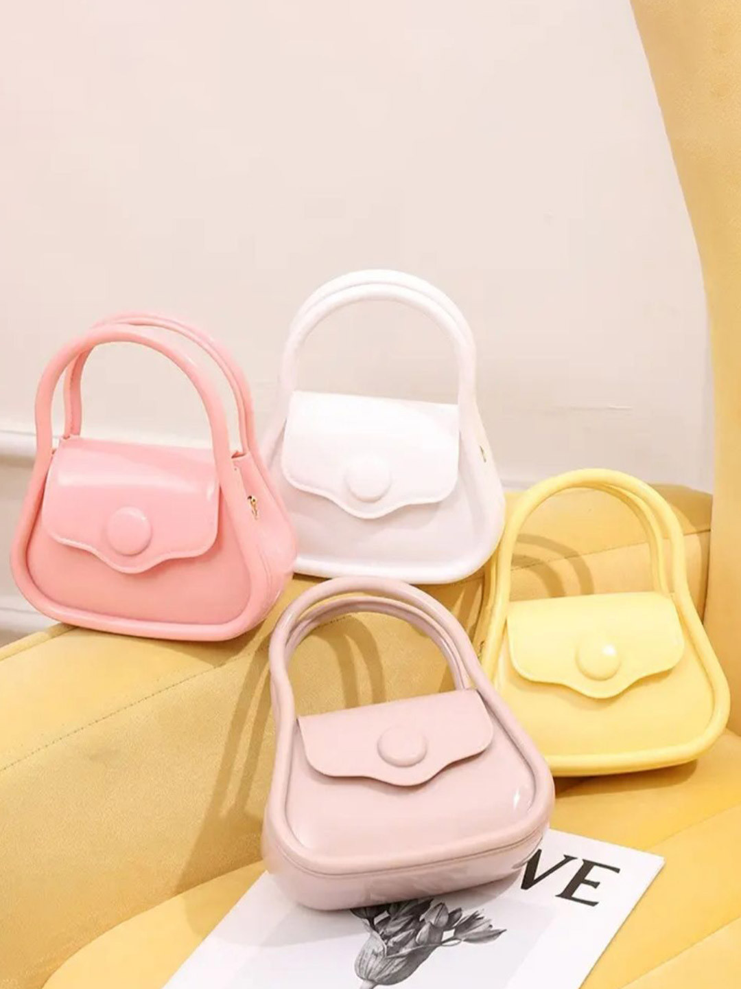 PROGONE ENTERPRISE Women PU Solid Handheld Bag