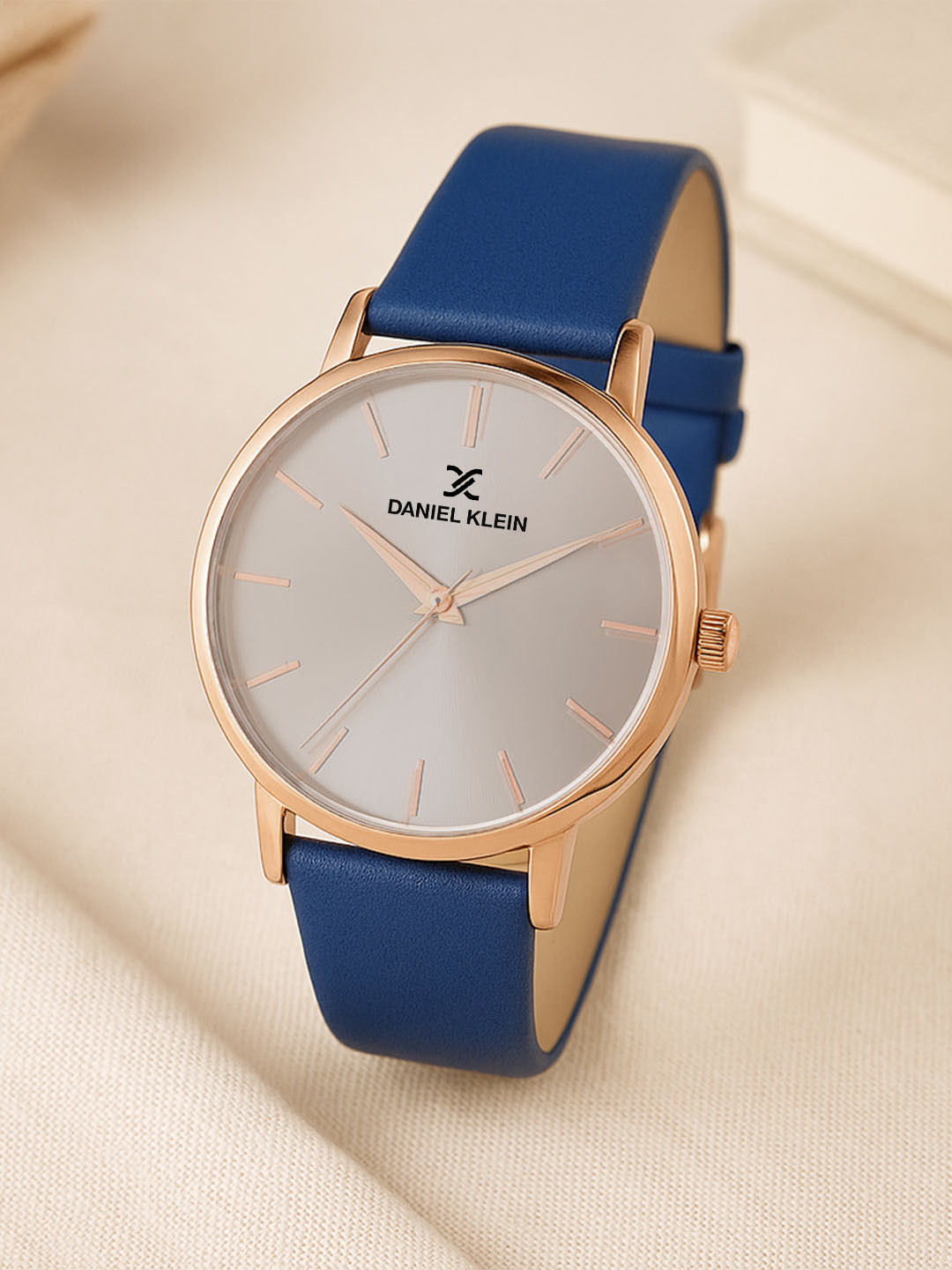 Daniel Klein Premium Women Silver-Toned Mirrored Analogue Watch DK11635-6_OR